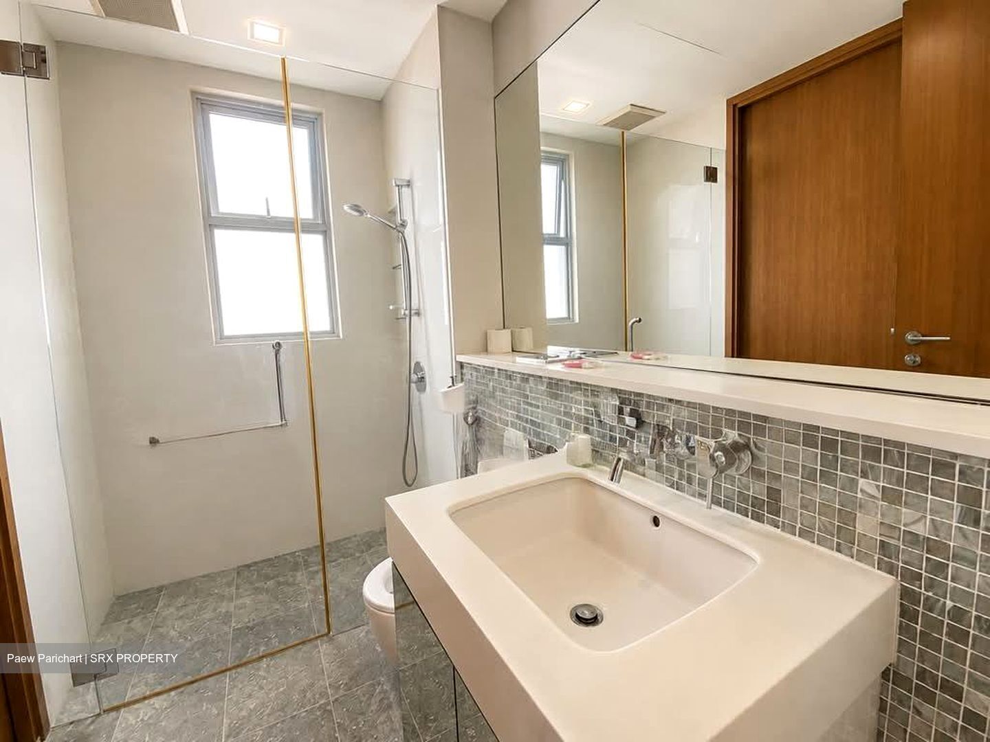 RV Suites (D10), Apartment #597606051